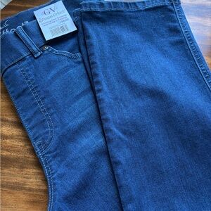 Gloria Vanderbilt Shape Effects Pull On High Rise Straight Leg Jeans NWT Size 10